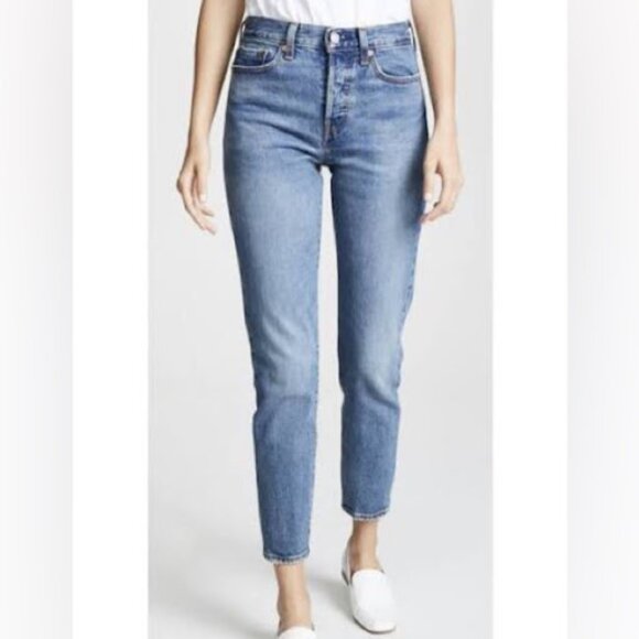 Levi’s 501 Premium Wedgie Jeans Sz 28 Blue - Picture 1 of 3